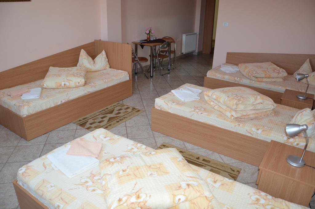Pensiunea Casa Verde Vladimirescu Rum bild